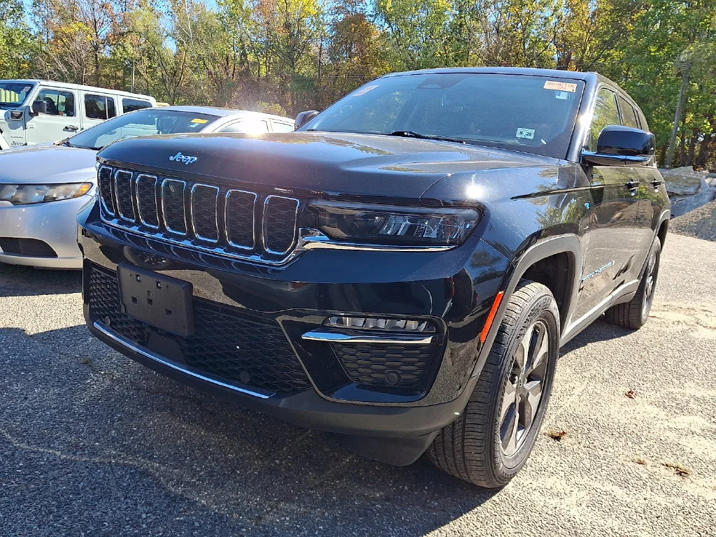 Used 2023 Black Jeep 4xe image 2