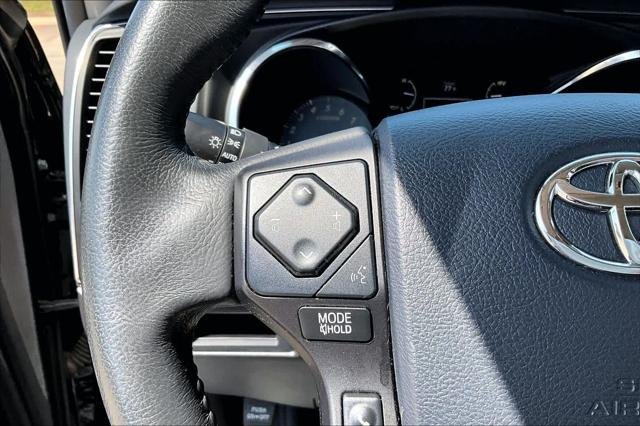 Certified Used 2020 MIDNIGHT BLACK METALLIC Toyota  image 21