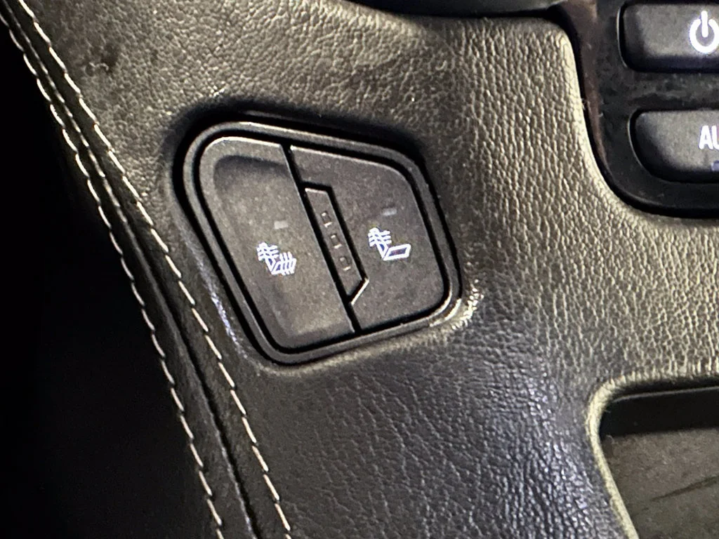 Used 2019 Black Chevrolet LT image 32