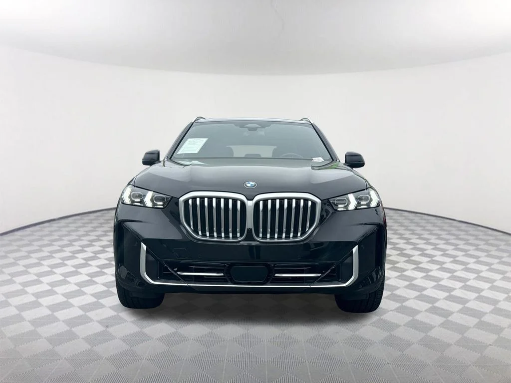 Used 2026 Black BMW xDrive40i image 2
