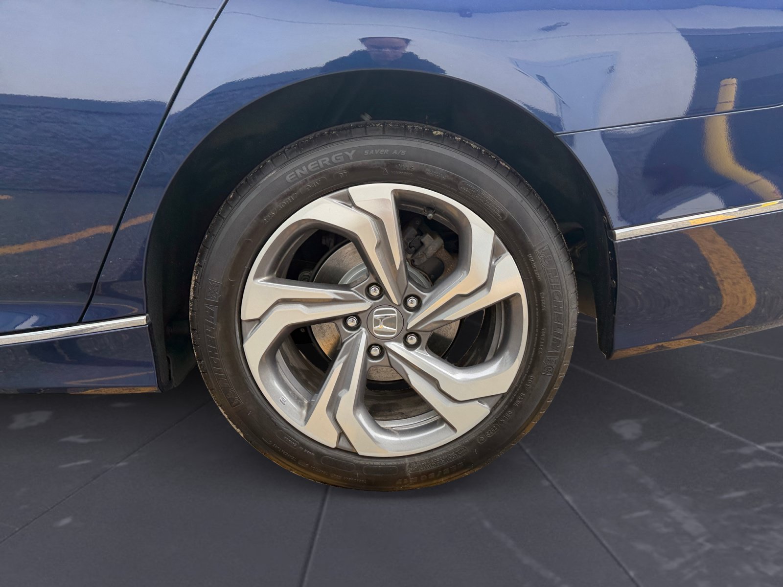 Used 2018 Blue Honda EX 1.5T image 47