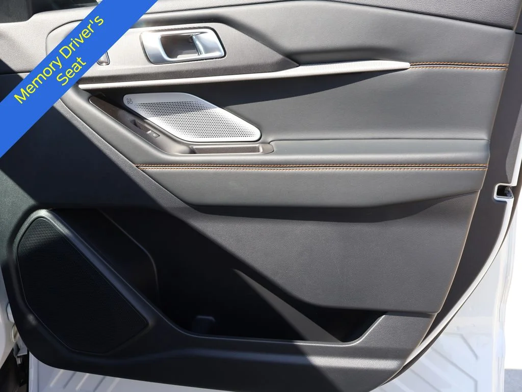 New 2026 Star White Metallic Tri-Coat Ford Tremor® image 8