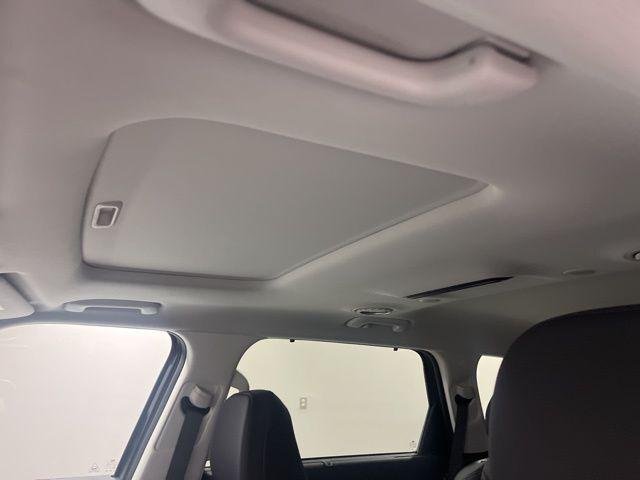 New 2026 Gray Hyundai SEL Premium FWD image 11