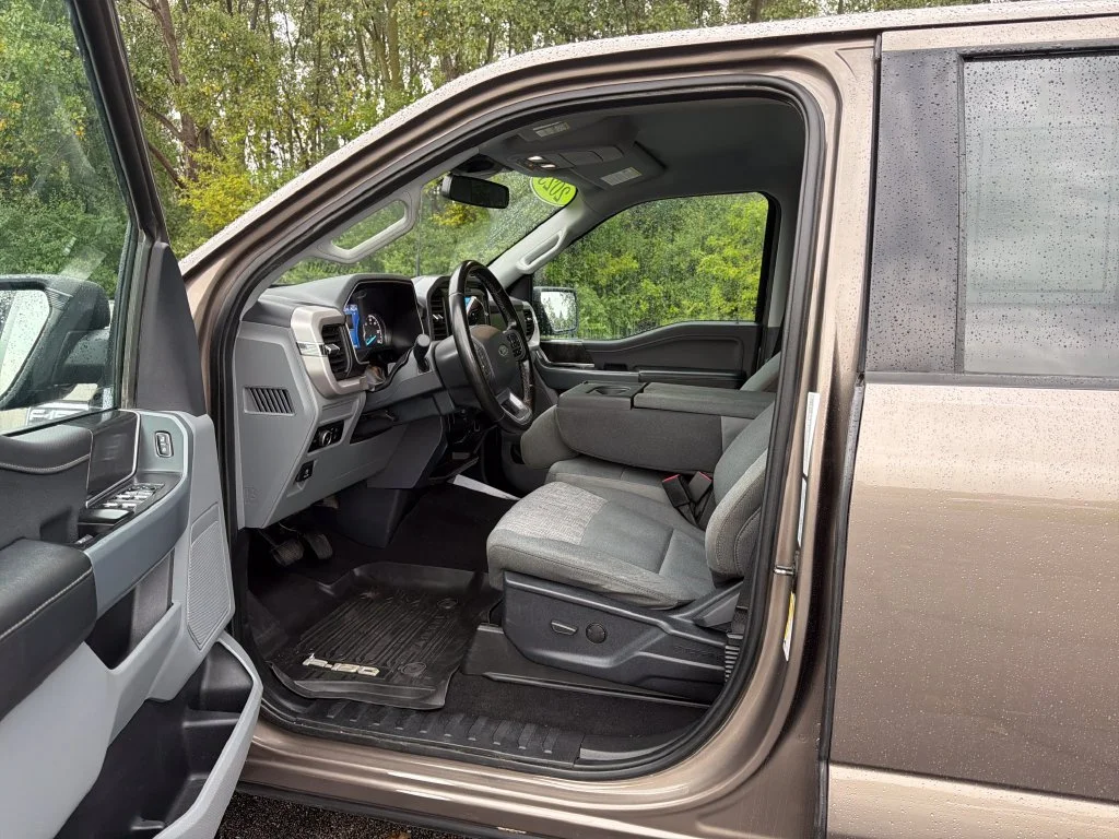Used 2023 Gray Ford XL image 11