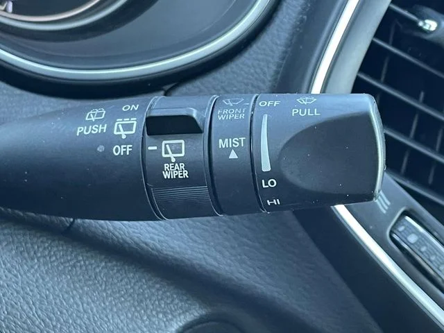 Certified Used 2019 Diamond Black Jeep Latitude Plus image 22