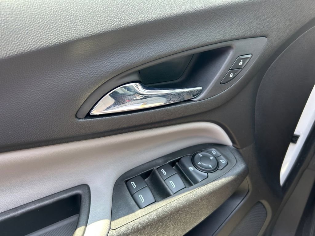 Used 2021 White Chevrolet LS image 27