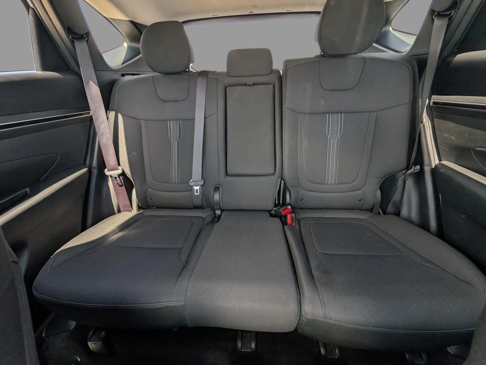 Used 2024 White Pearl Hyundai SEL image 13