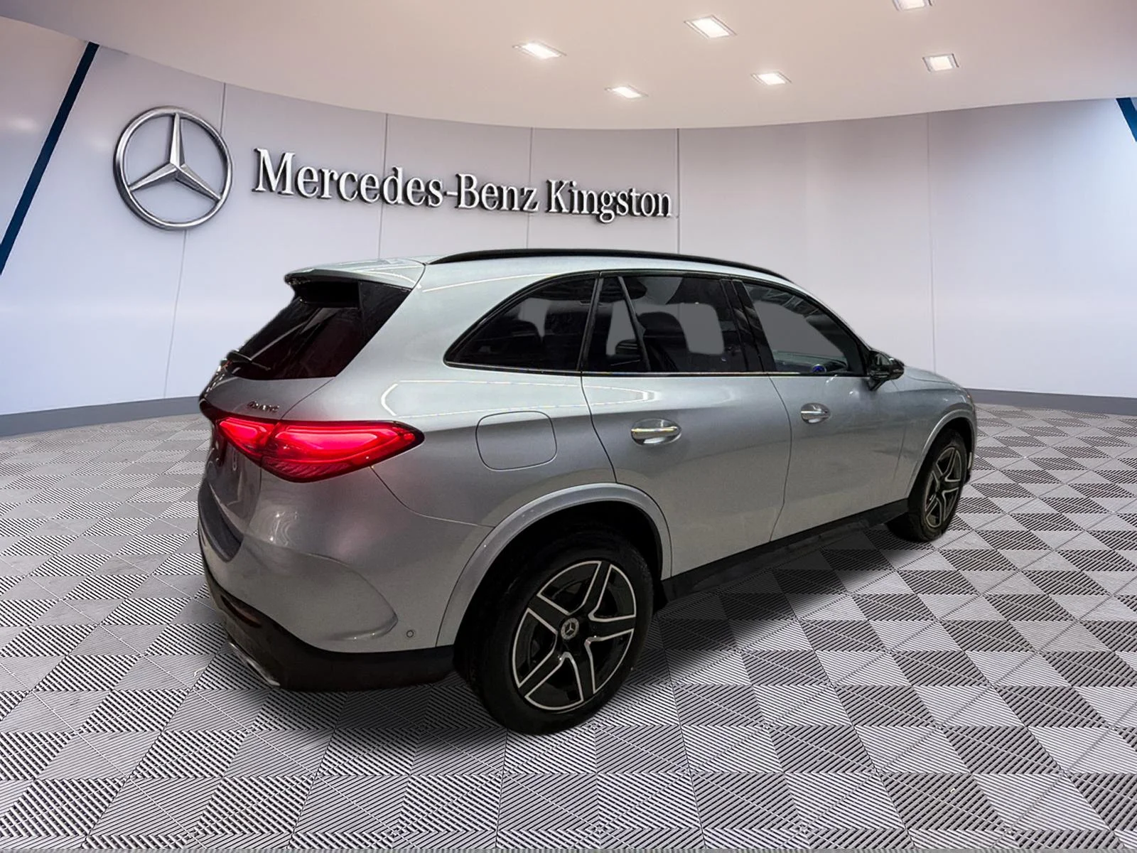New 2026 Silver Mercedes-Benz GLC 300 4MATIC SUV image 5