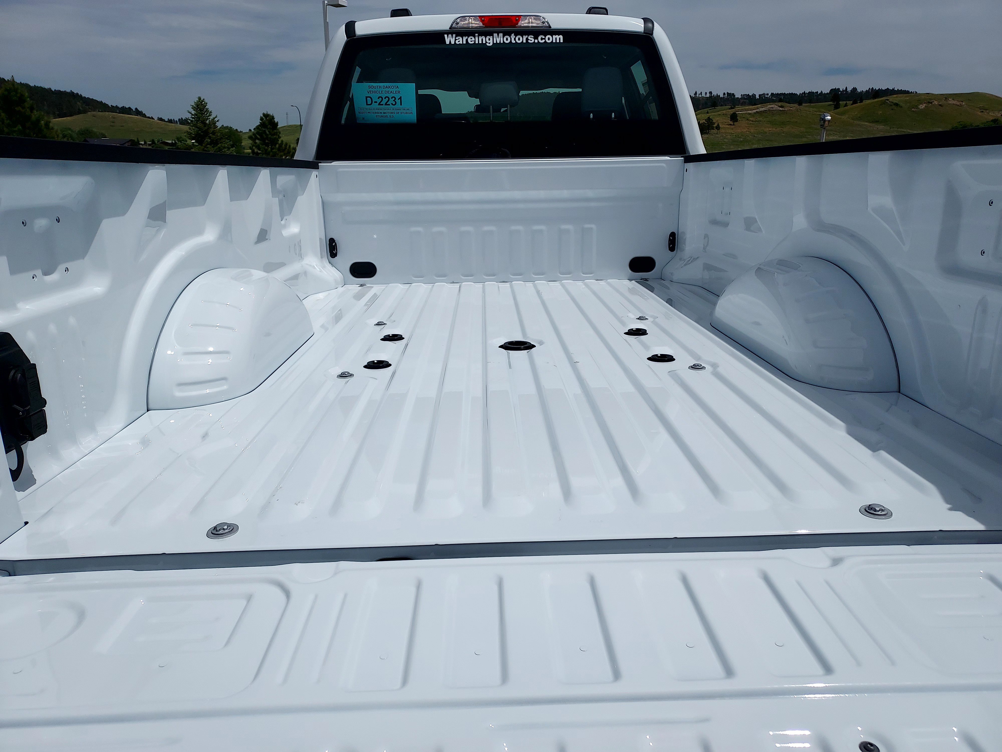 New 2026 Oxford White Ford XL image 8