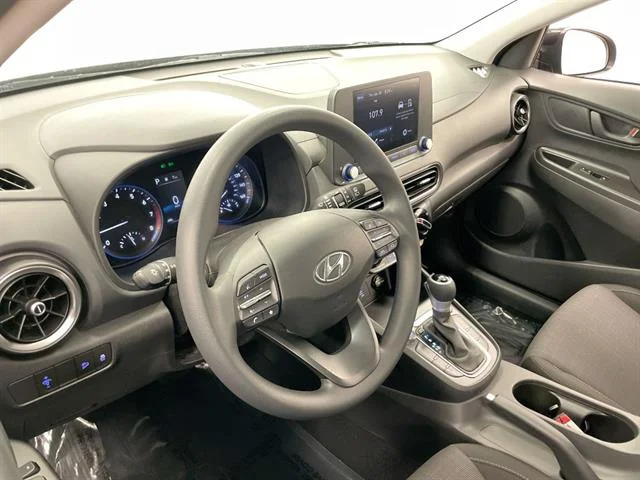 Used 2023 Black Hyundai SEL image 10