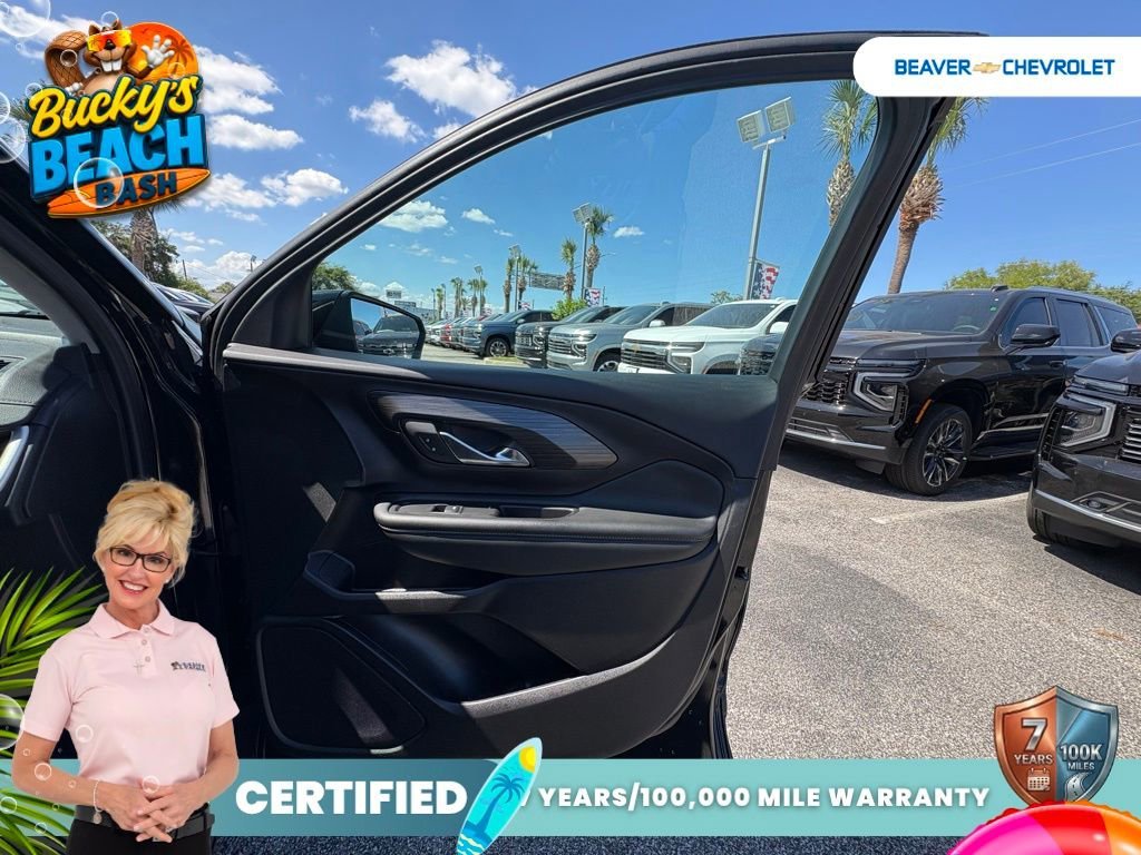 Used 2024 Ebony Twilight Metallic GMC SLE image 27
