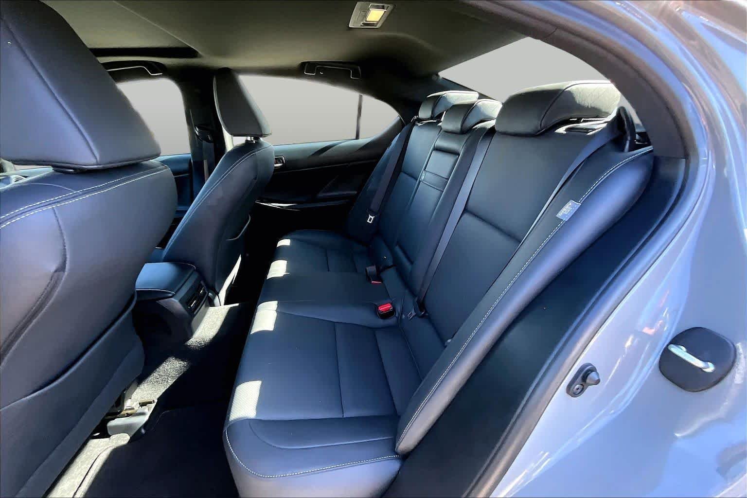 Used 2025 Incognito Lexus F SPORT Design image 21
