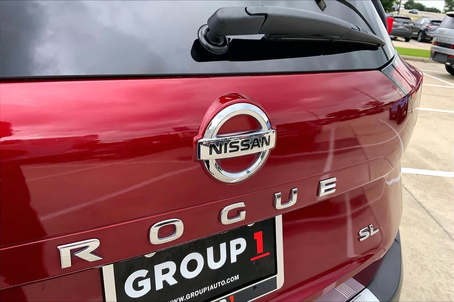 Used 2021 Scarlet Ember Tintcoat Nissan SL image 31
