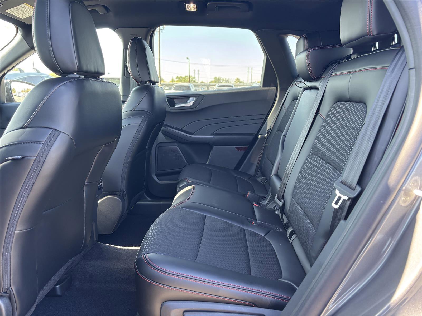 2026 Ford Escape Hybrid ST-Line Select - Photo 24