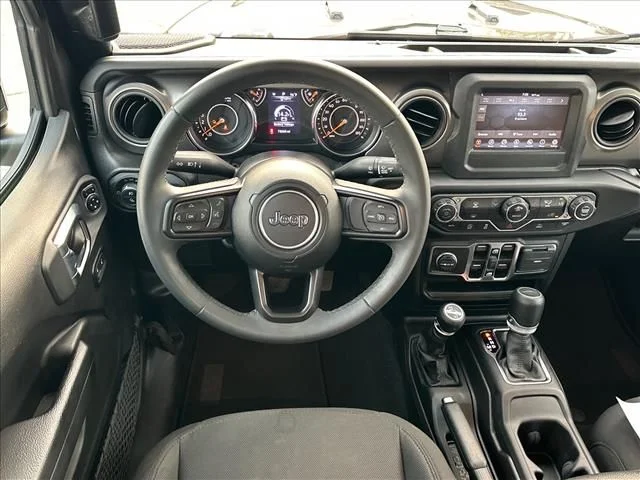 Used 2023 Gray Jeep Sport S image 15