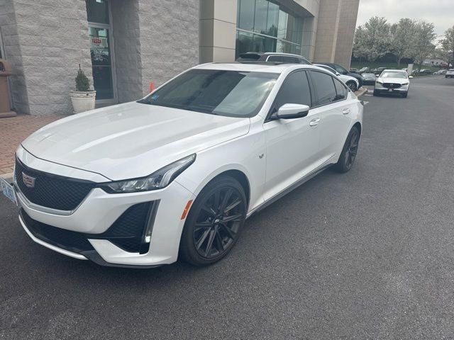 Used 2020 White Cadillac Sport image 1