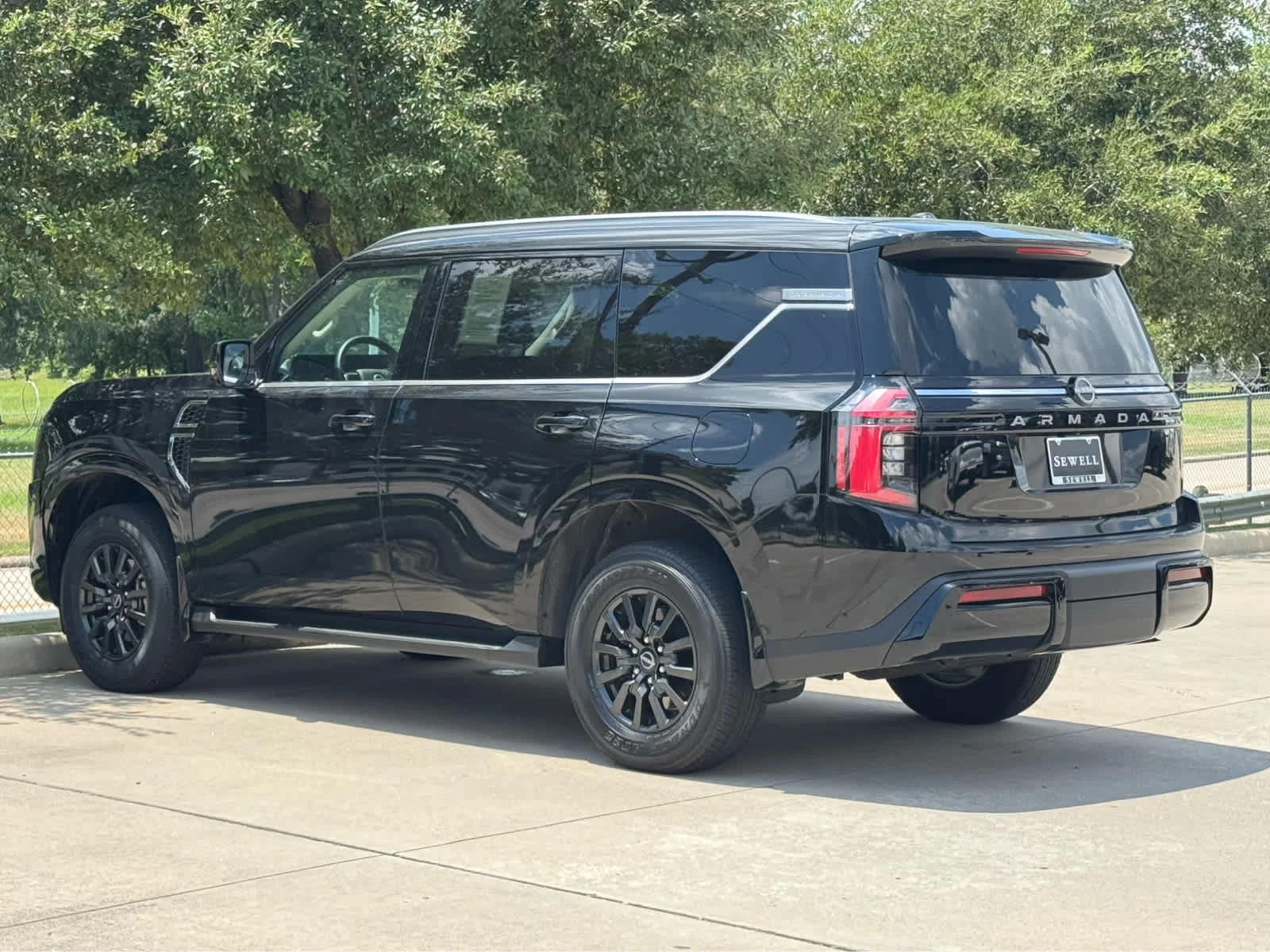 Used 2025 Super Black Nissan SV image 8