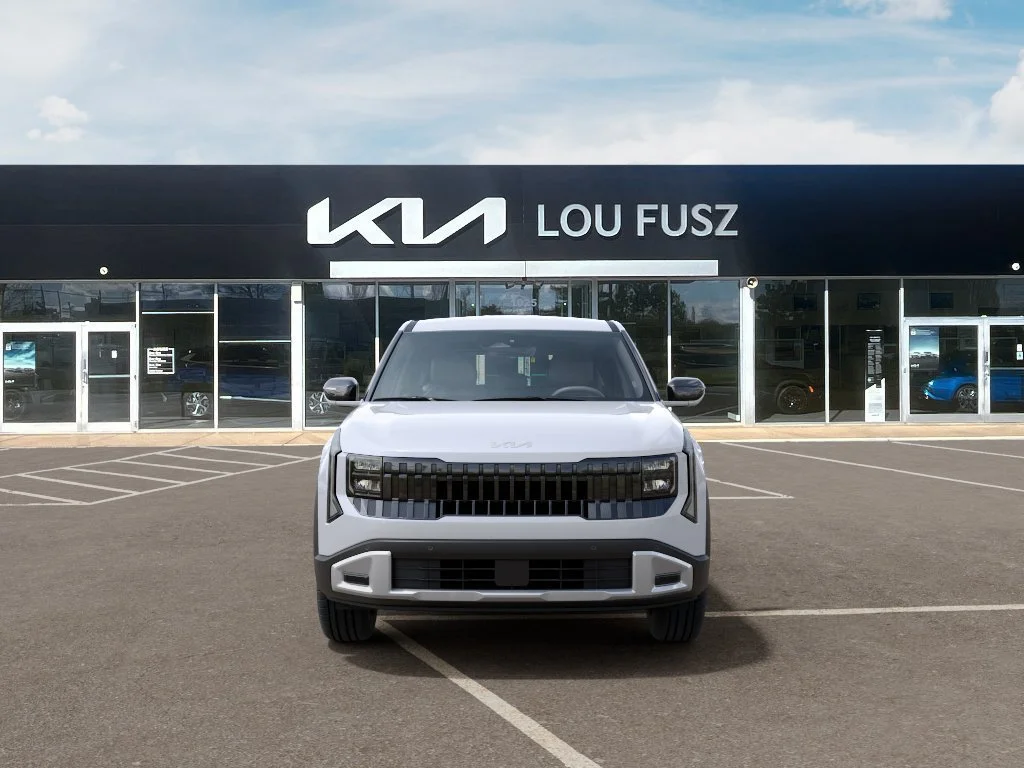 New 2027 Snow White Pearl Kia EX image 2