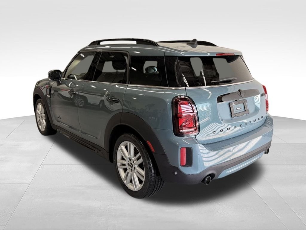 Used 2024 Green MINI  image 3