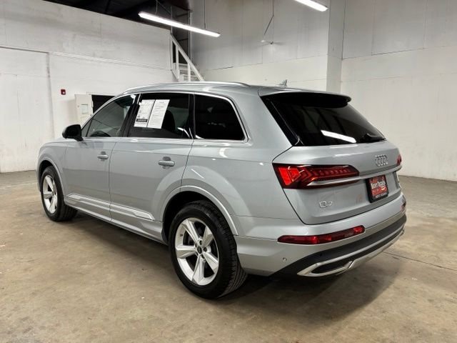 Used 2024  Audi 45 Premium Plus image 5