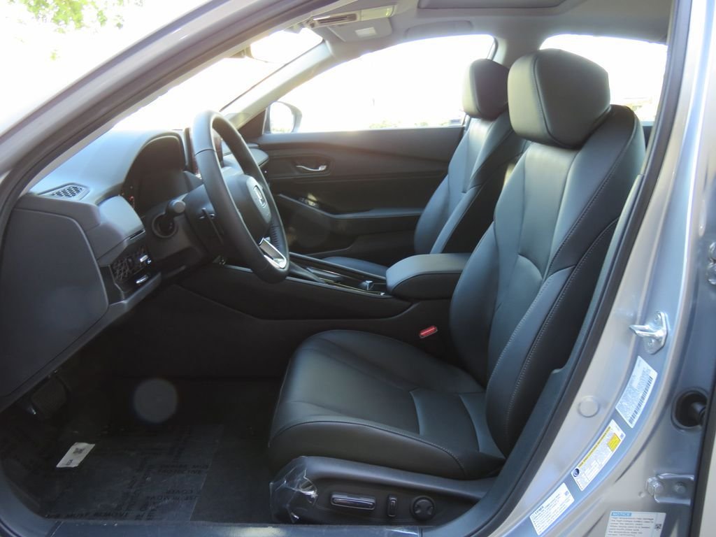 2026 Honda Accord Hybrid Touring - Photo 9