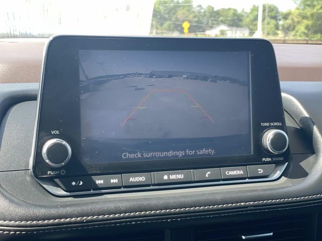 Used 2023 Gray Nissan S image 24
