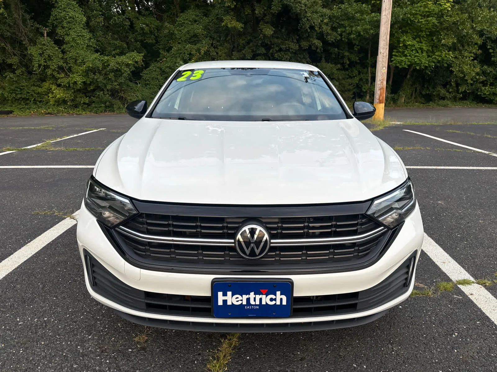 Used 2023 Pure White Volkswagen Sport image 9