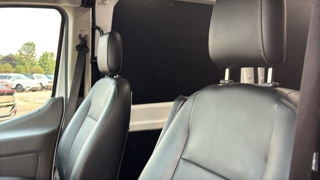 Used 2020 Oxford White Ford Base image 22