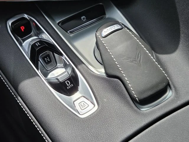 Used 2023 White Chevrolet Stingray image 20