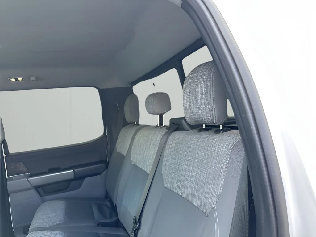 Used 2022 White Ford XLT image 21