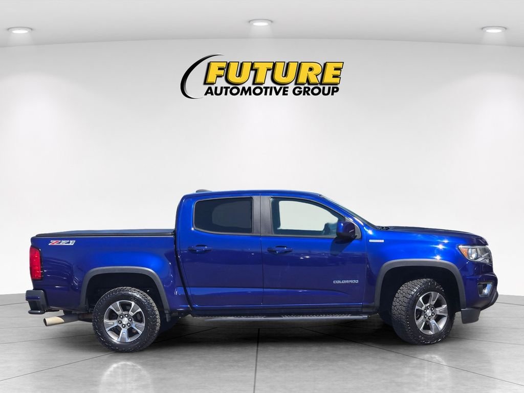 Used 2016 Blue Chevrolet Z71 image 3