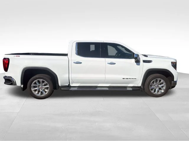 Used 2023 SUMMIT WHITE GMC SLT image 7