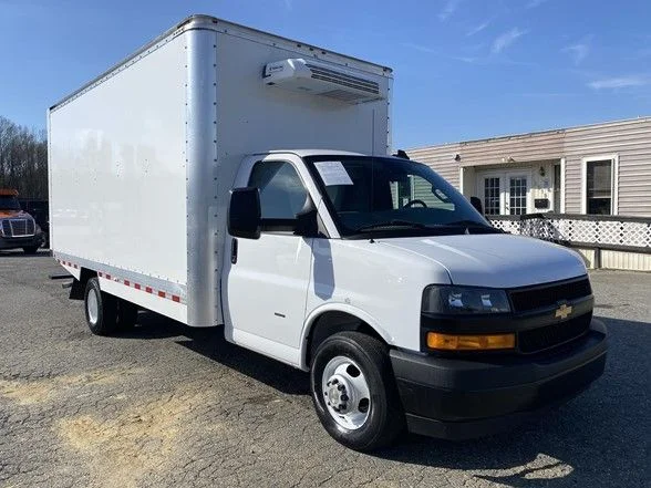 Used 2024 White Chevrolet Work Van image 2