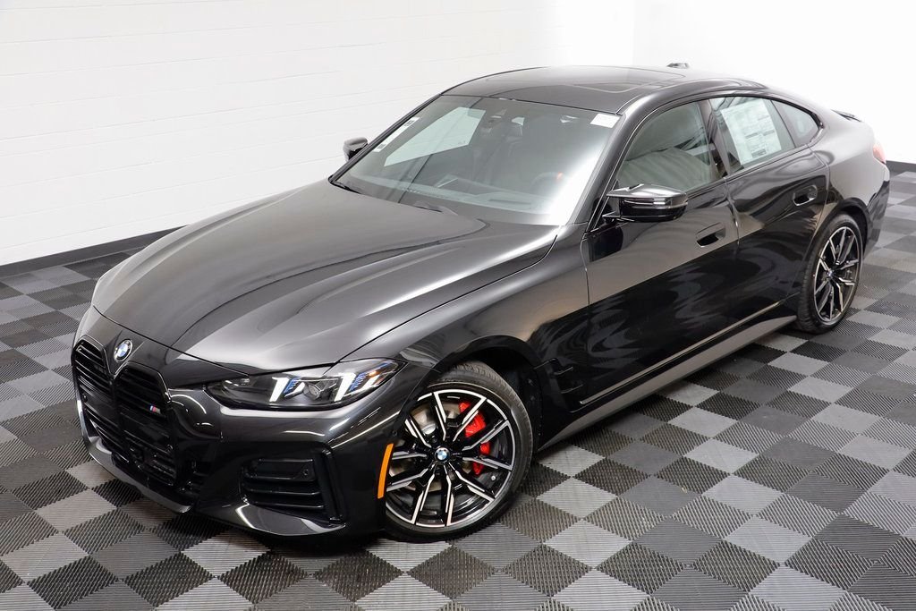New 2026 Black Sapphire Metallic BMW M440i xDrive image 2