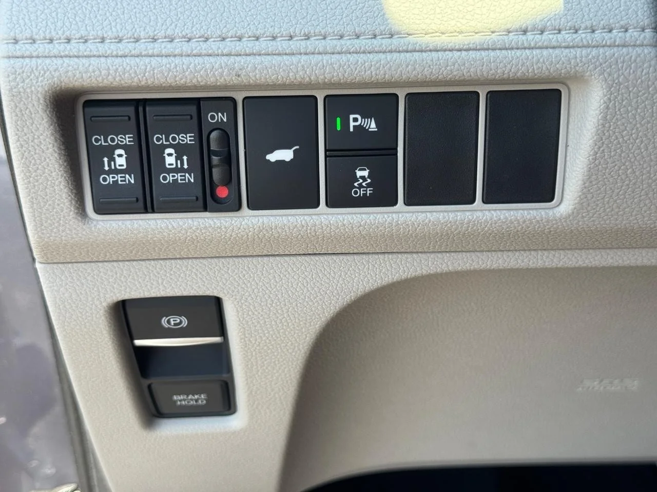 2026 Honda Odyssey Touring - Photo 25