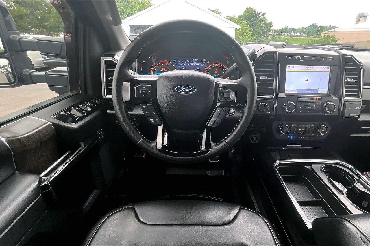 Used 2021 AGATE BLACK Ford LARIAT image 11