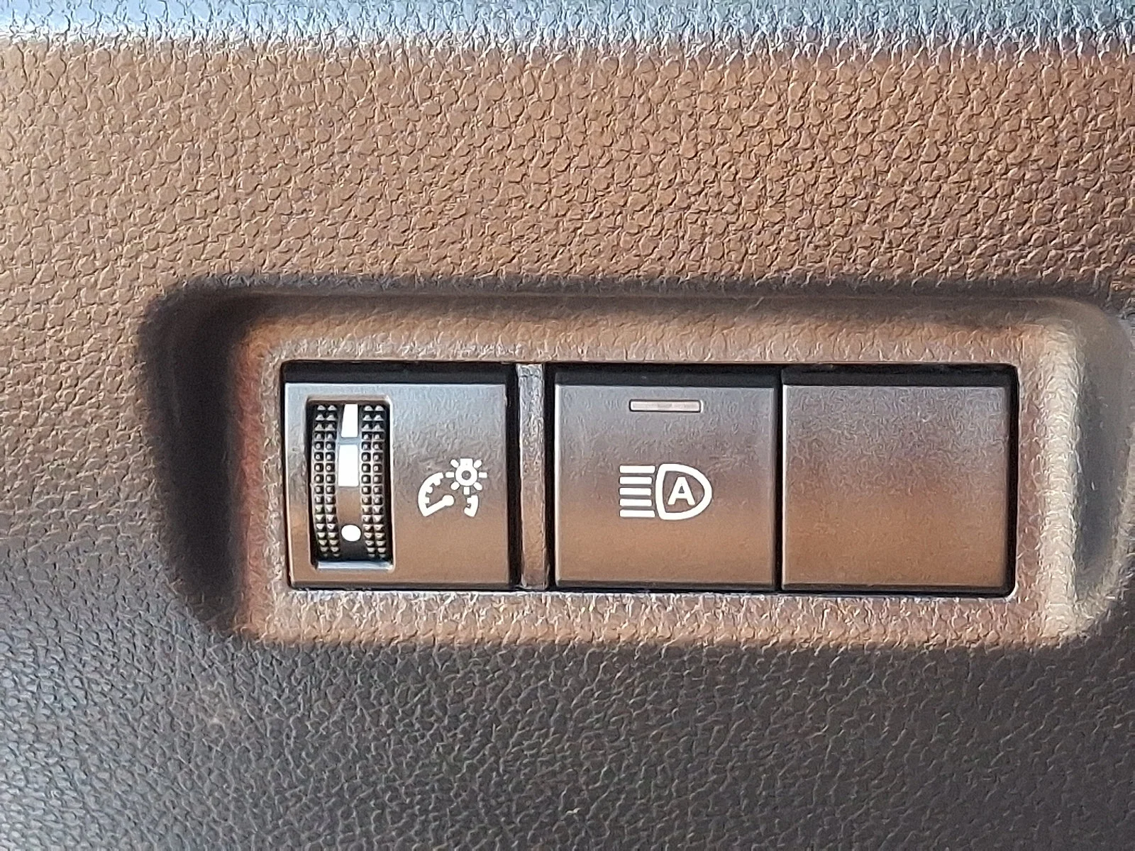 Used 2025 Silver Sky Metallic - 1D6 Toyota XLE image 25