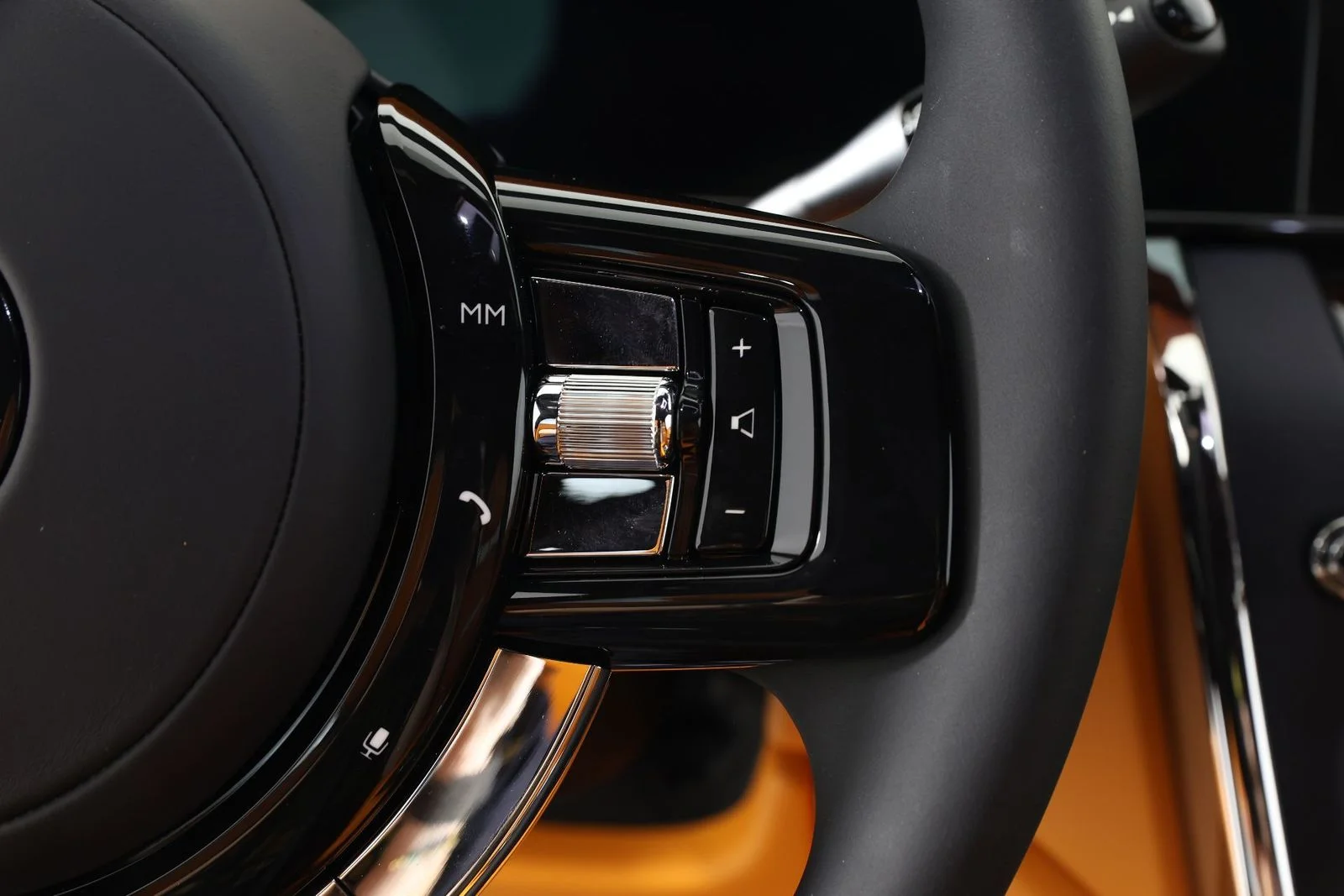 New 2026 Arctic White Rolls-Royce  image 15