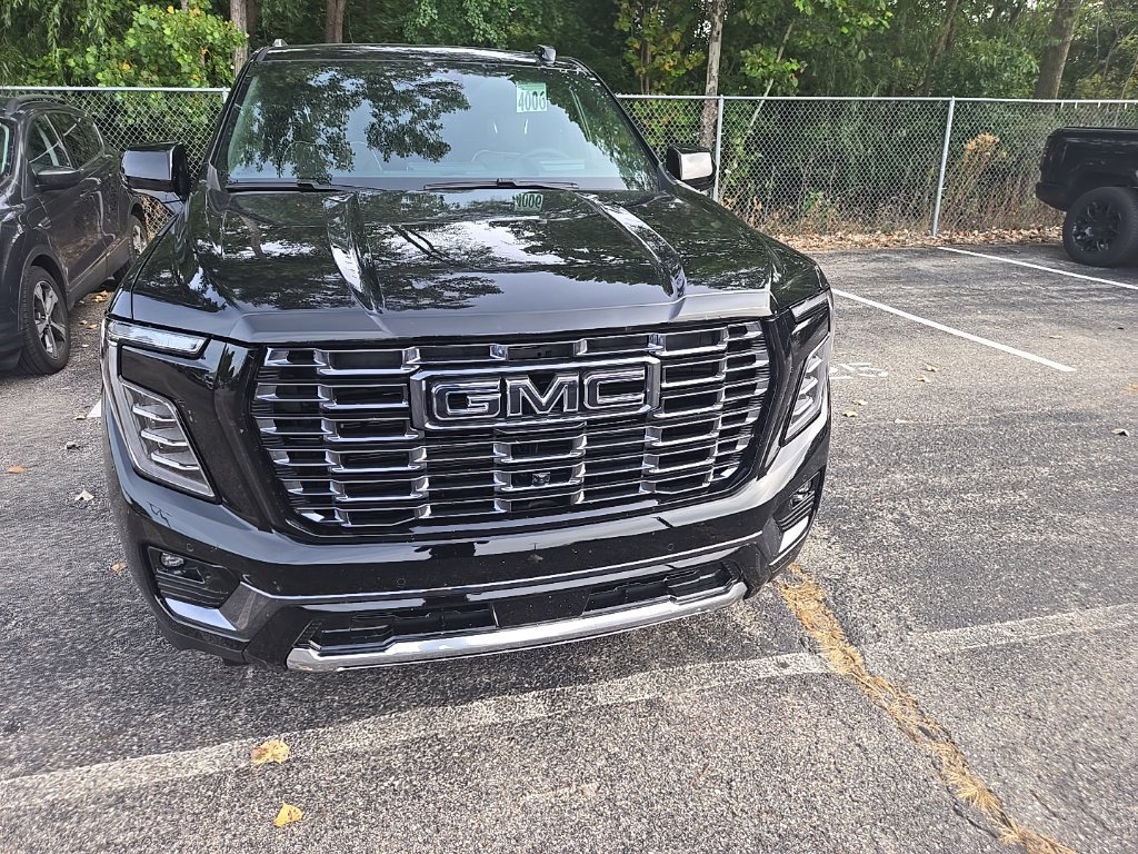 Used 2026 Onyx Black GMC Denali Ultimate image 9
