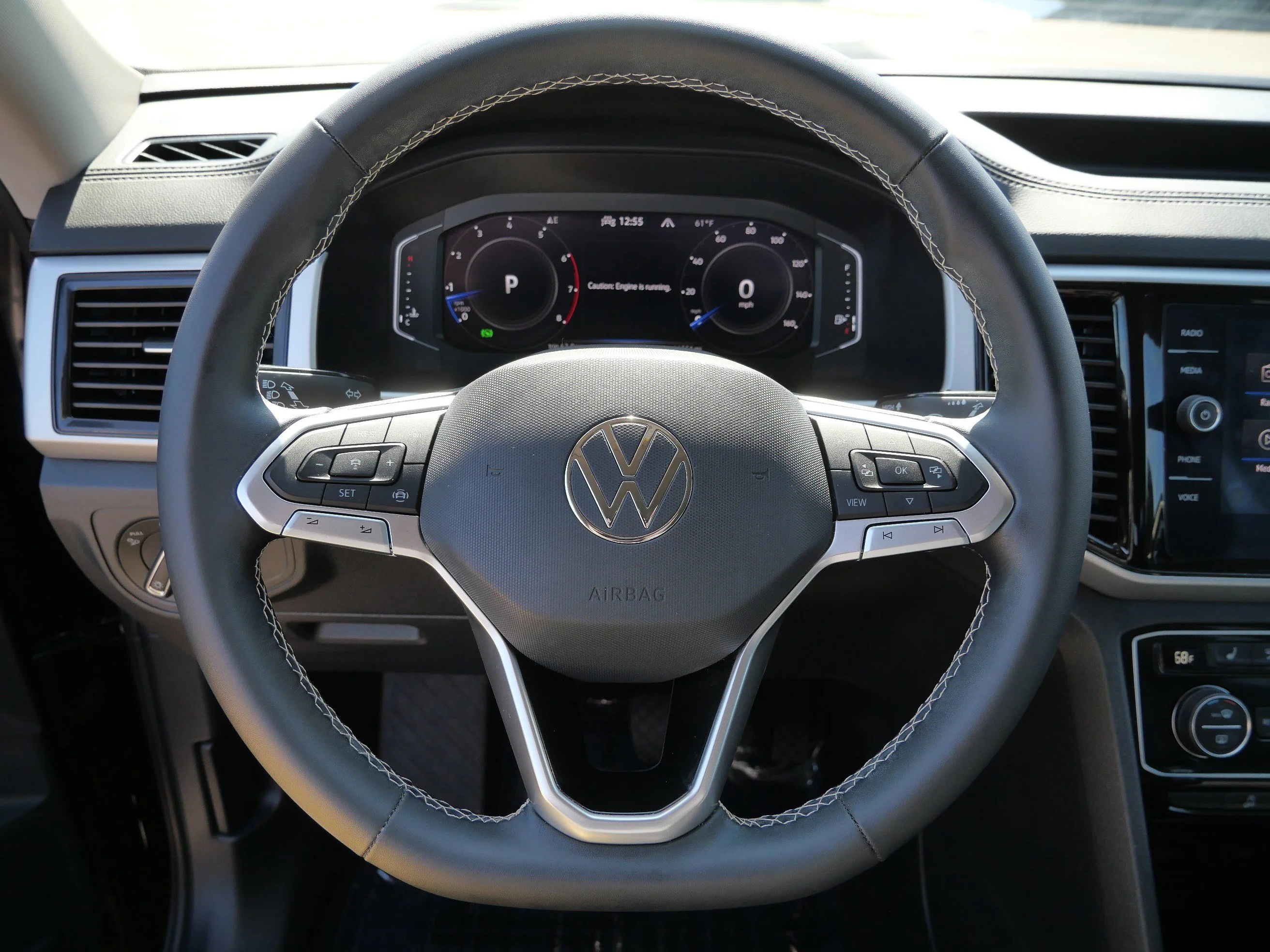 Certified Used 2022 Deep Black Pearl Volkswagen 3.6L V6 SE w/Technology image 26