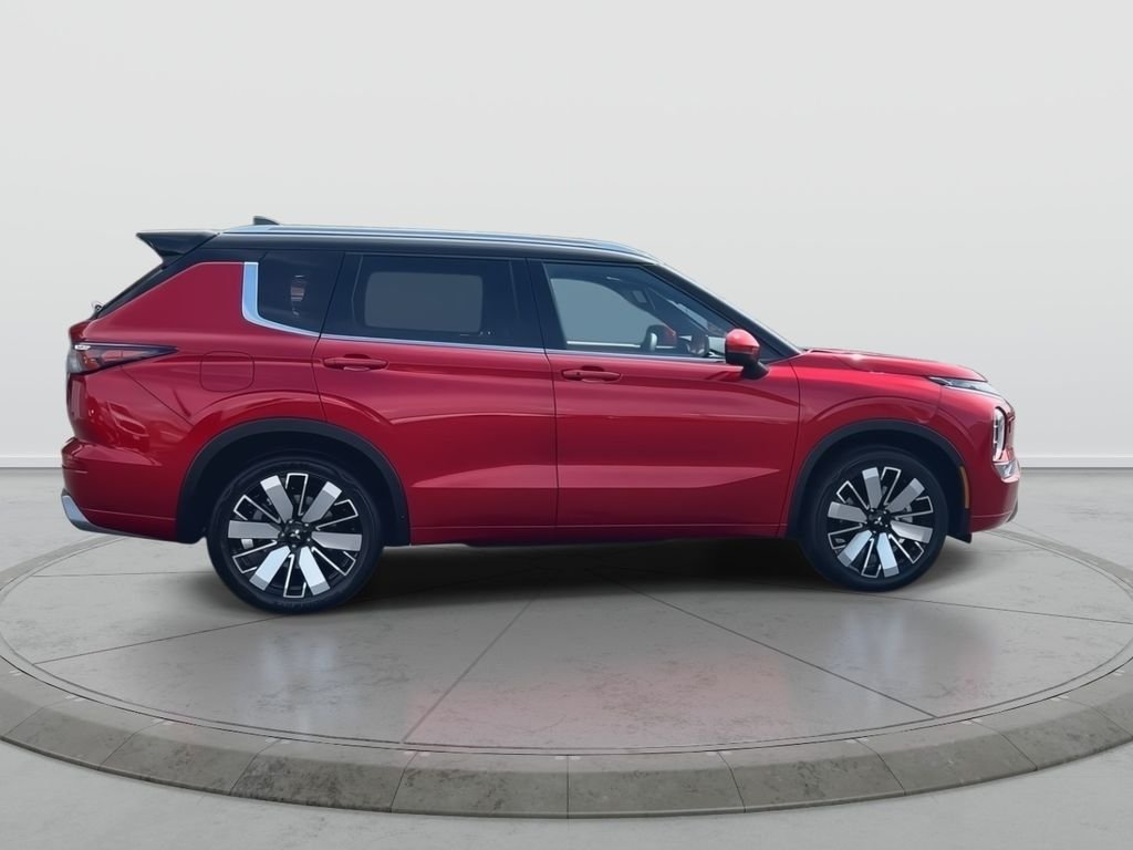 New 2026 RED DIAMOND/BLK Mitsubishi SEL image 7