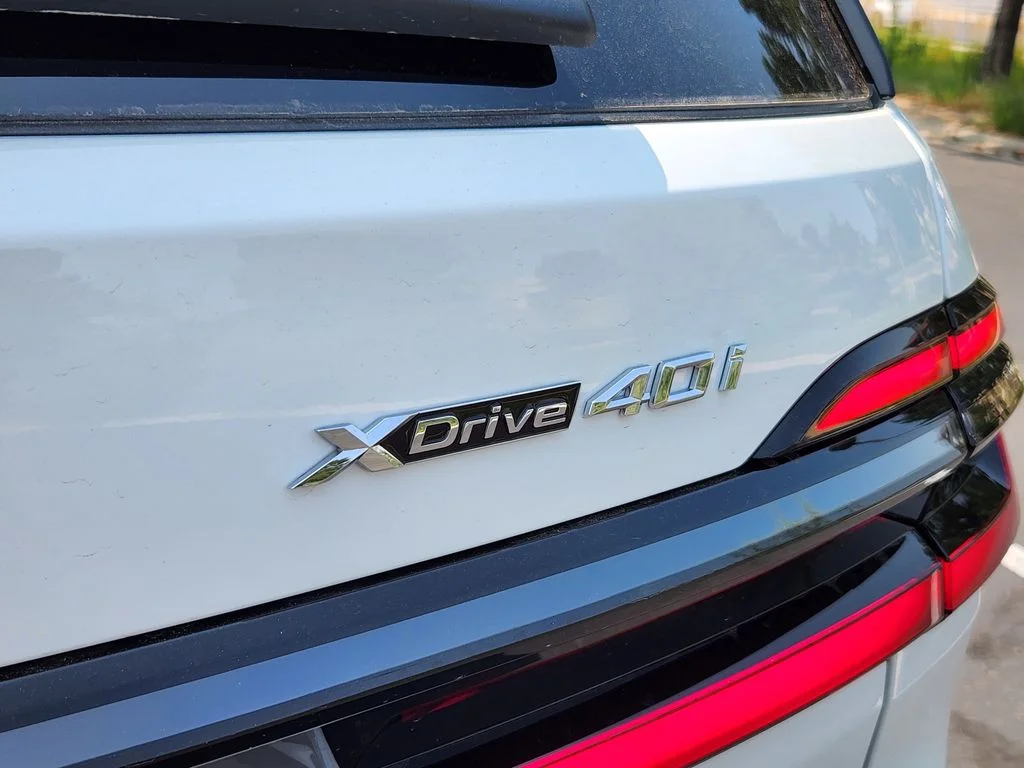 New 2027 Alpine White BMW xDrive40i image 22