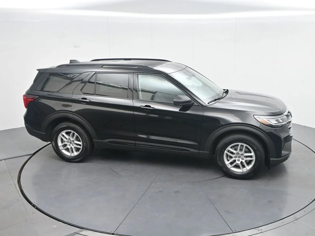 New 2026 Agate Black Metallic Ford Active image 32