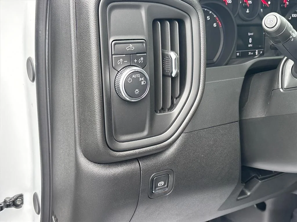 Used 2025 White GMC Pro image 27