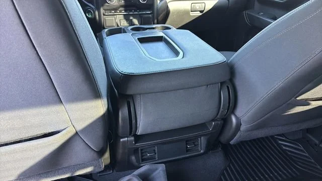 Used 2022 Summit White Chevrolet Custom image 22