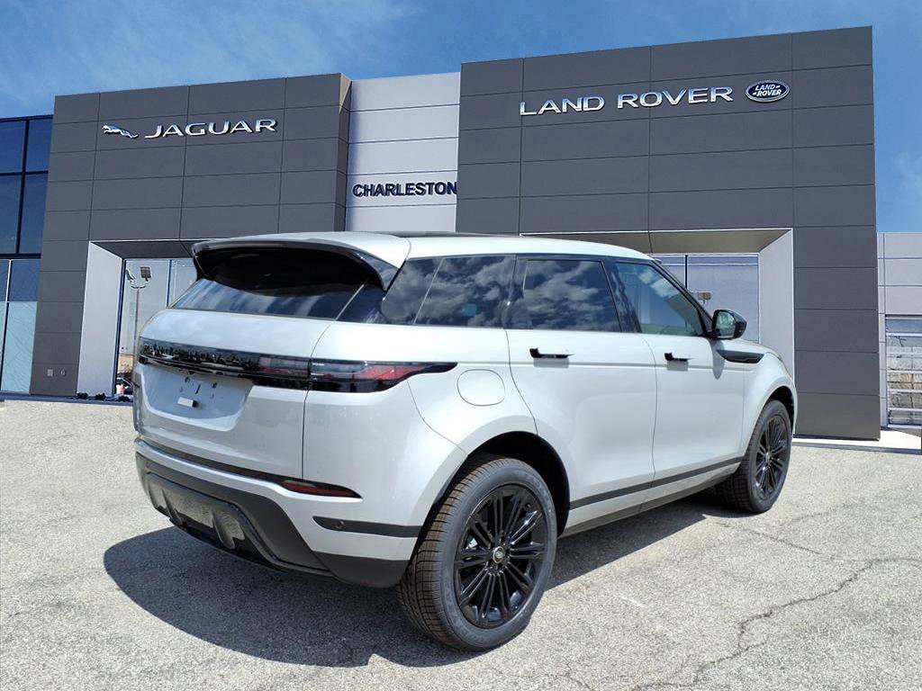 New 2026 Seoul Pearl Silver Metallic Land Rover Core S image 5