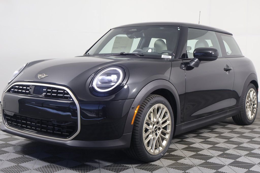 2026 MINI Hardtop's photo