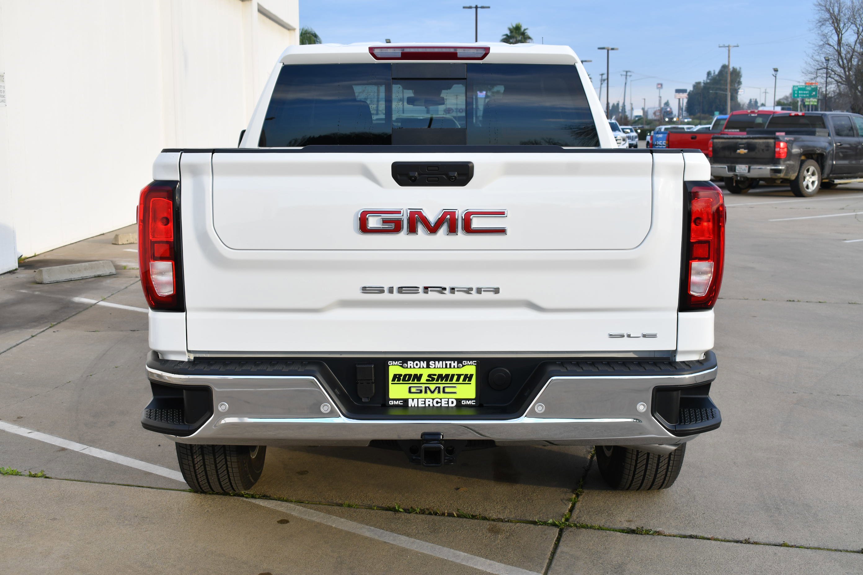2026 GMC Sierra 1500 SLE - Photo 7