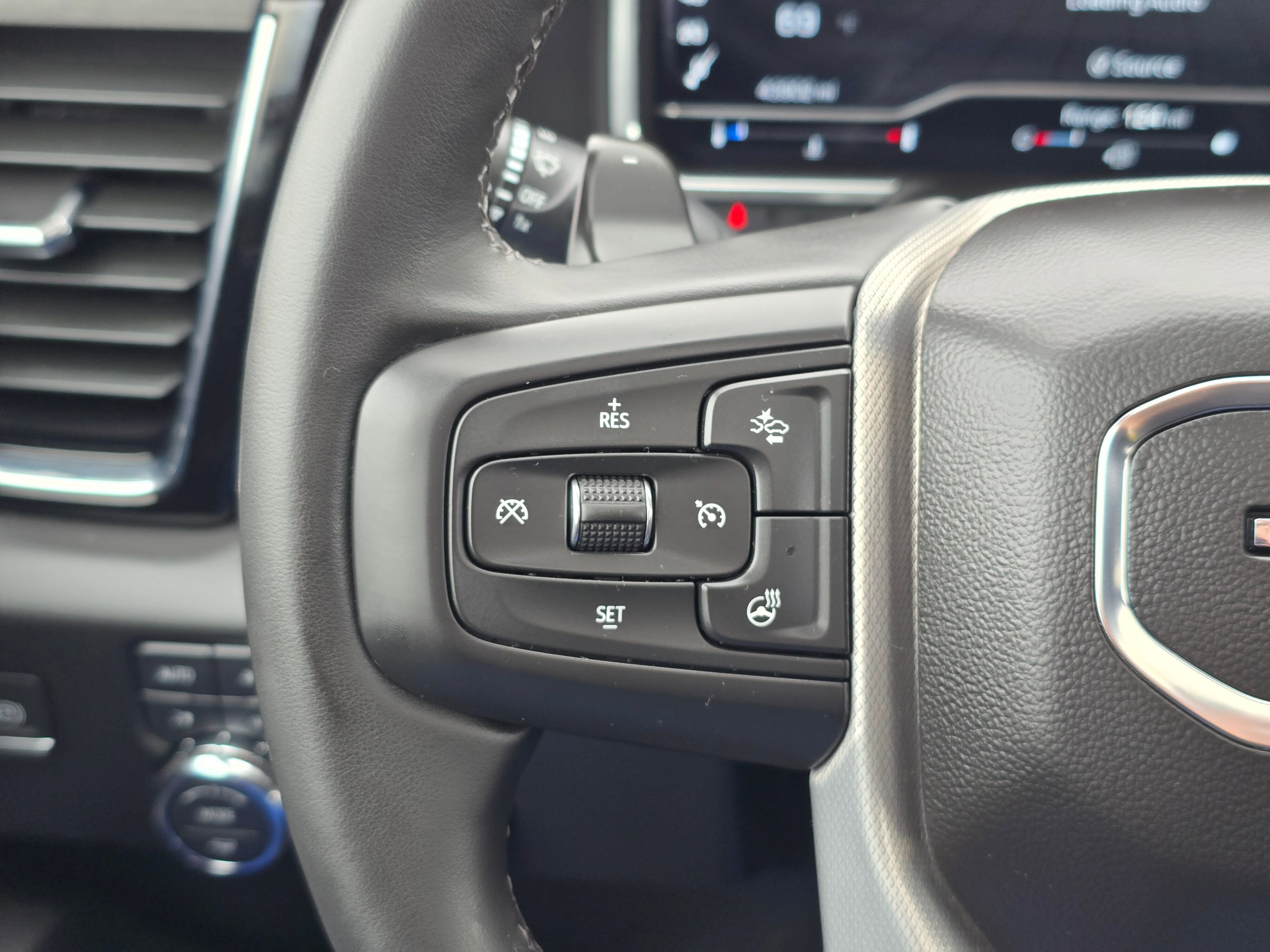 Used 2024 White Frost Tricoat GMC Denali image 28