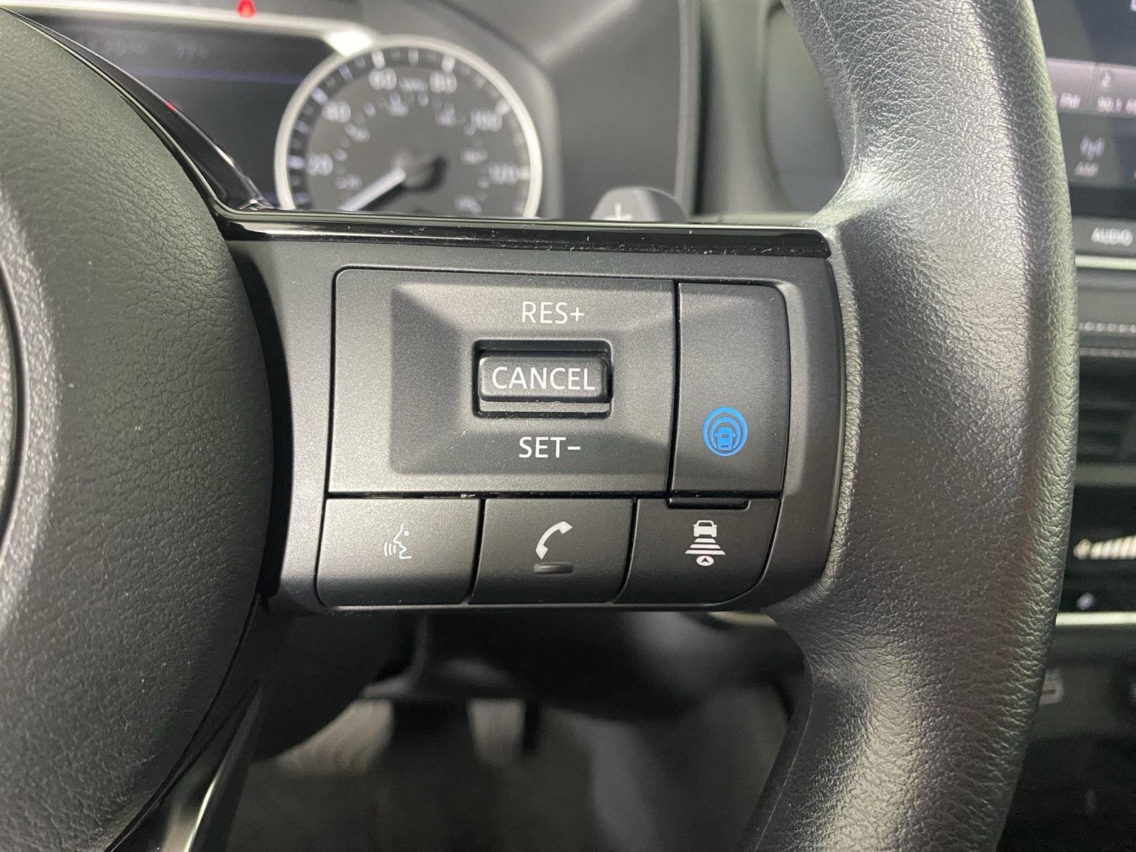 Used 2023 Pearl White Tricoat Nissan SV image 15